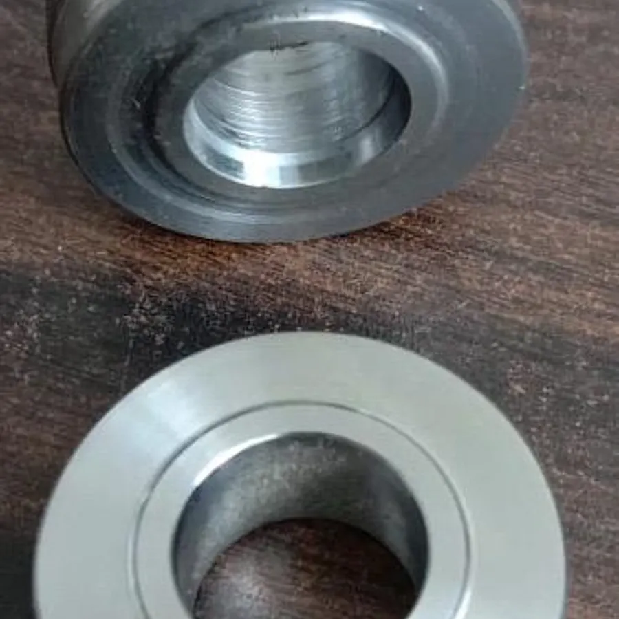 Precision bushes & sleeves